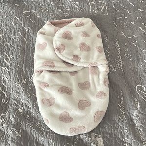 Baby girl adorable swaddle bag 👩‍👧